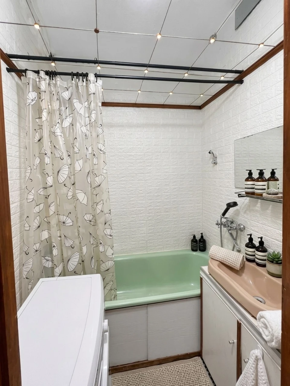 Продаж 3-кімнатної квартири 65 м² вул. Героїв України Д