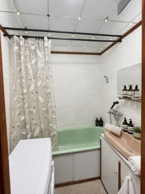 Продаж 3-кімнатної квартири 65 м² вул. Героїв України Д