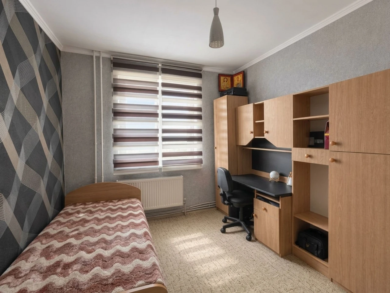 Продаж 3-кімнатної квартири 65 м² вул. Героїв України Д
