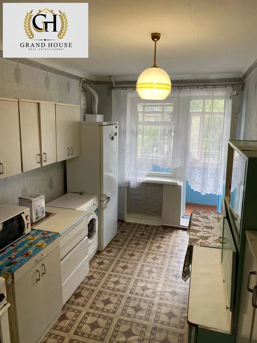 Продам 3-и кімнатну квартиру с.Гірниче.