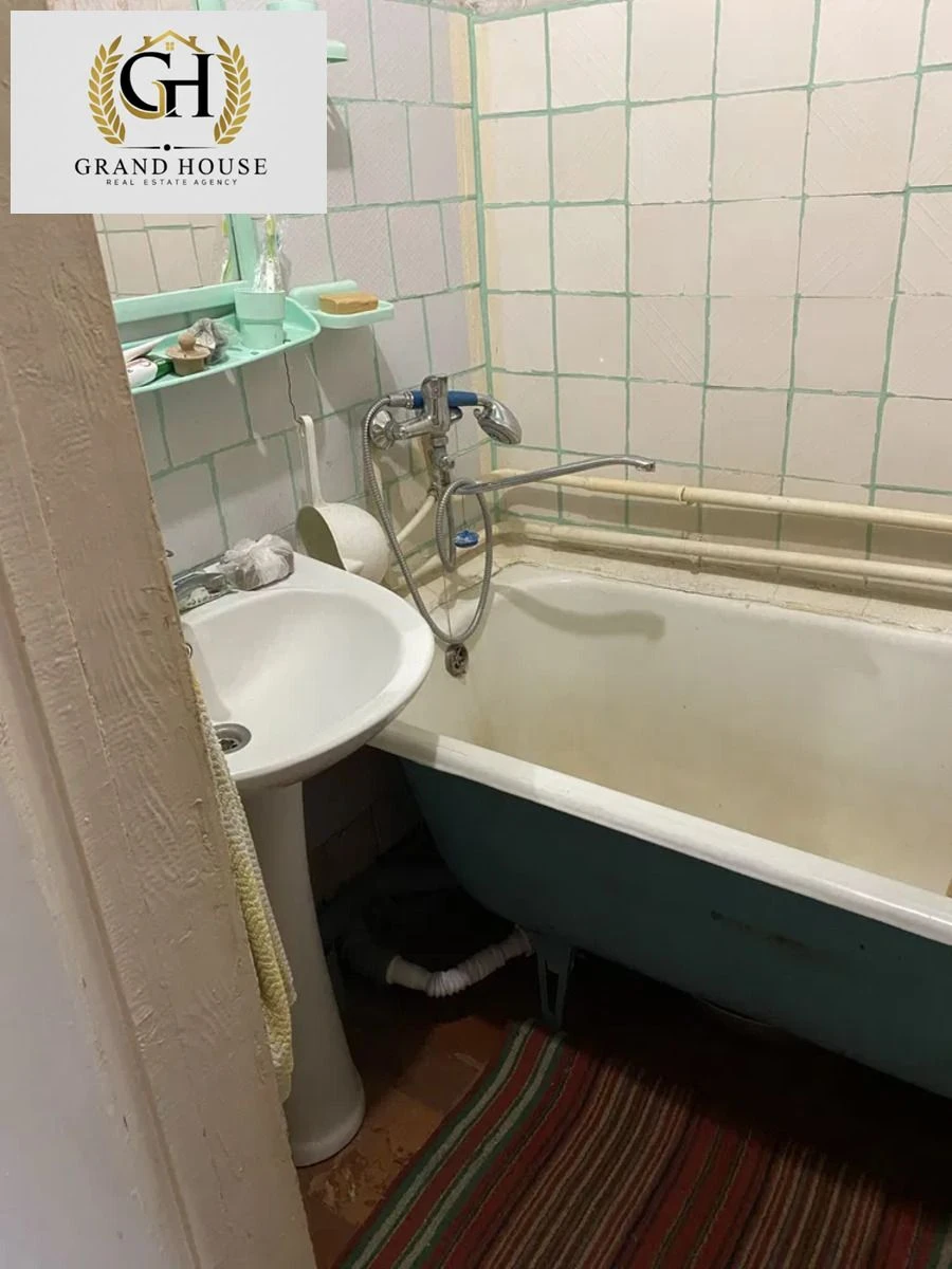 Продам 3-и кімнатну квартиру с.Гірниче.