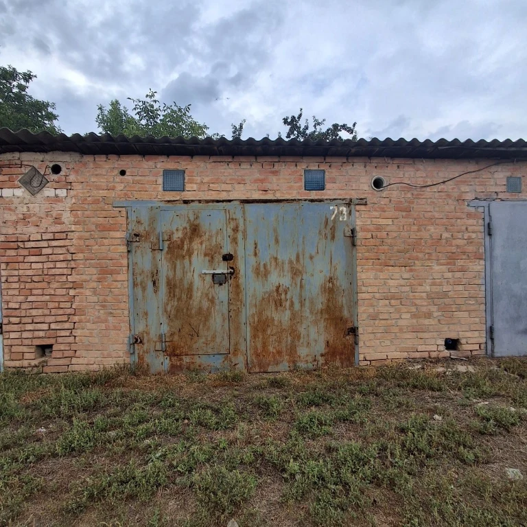 Продам гараж в кооперативів Світанок