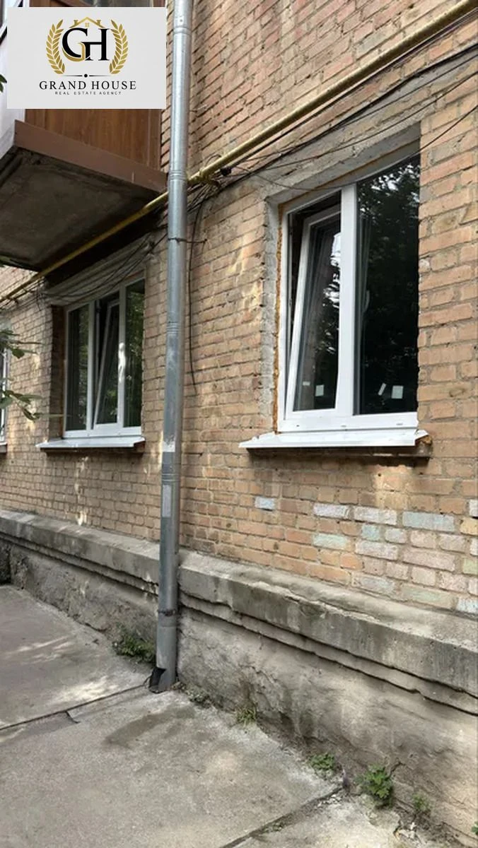 Продам 2 кім квартиру на Тельнова під ремонт