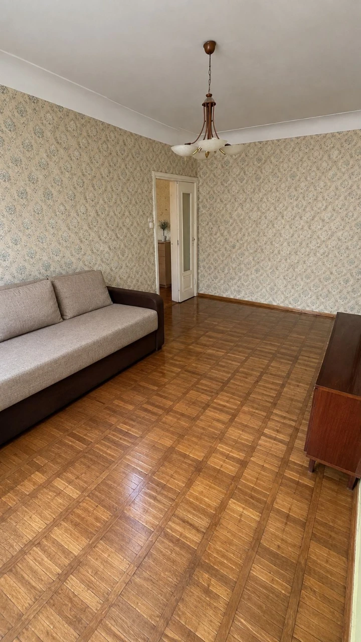 Продаж ексклюзивної 2 кімнатної квартири в центрі у будинку