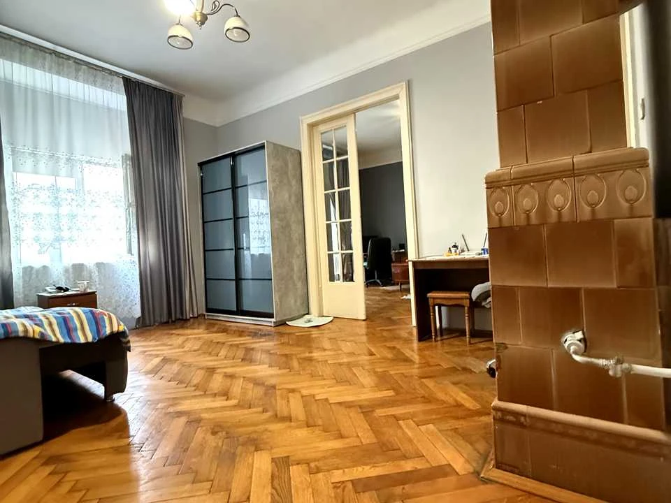 Квартира. Чернівці, Антона Кохановського вул.
