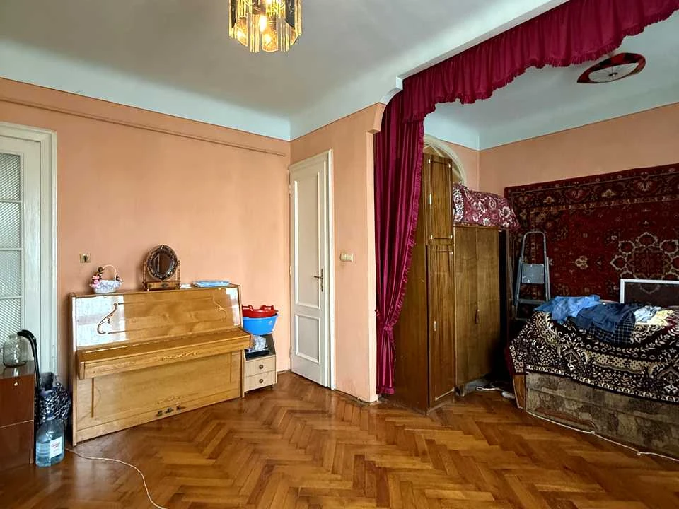 Квартира. Чернівці, Антона Кохановського вул.