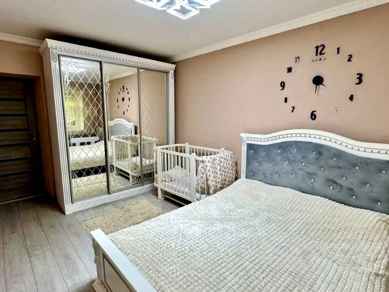 Квартира. Чернівці, Небесної Сотні вул.
