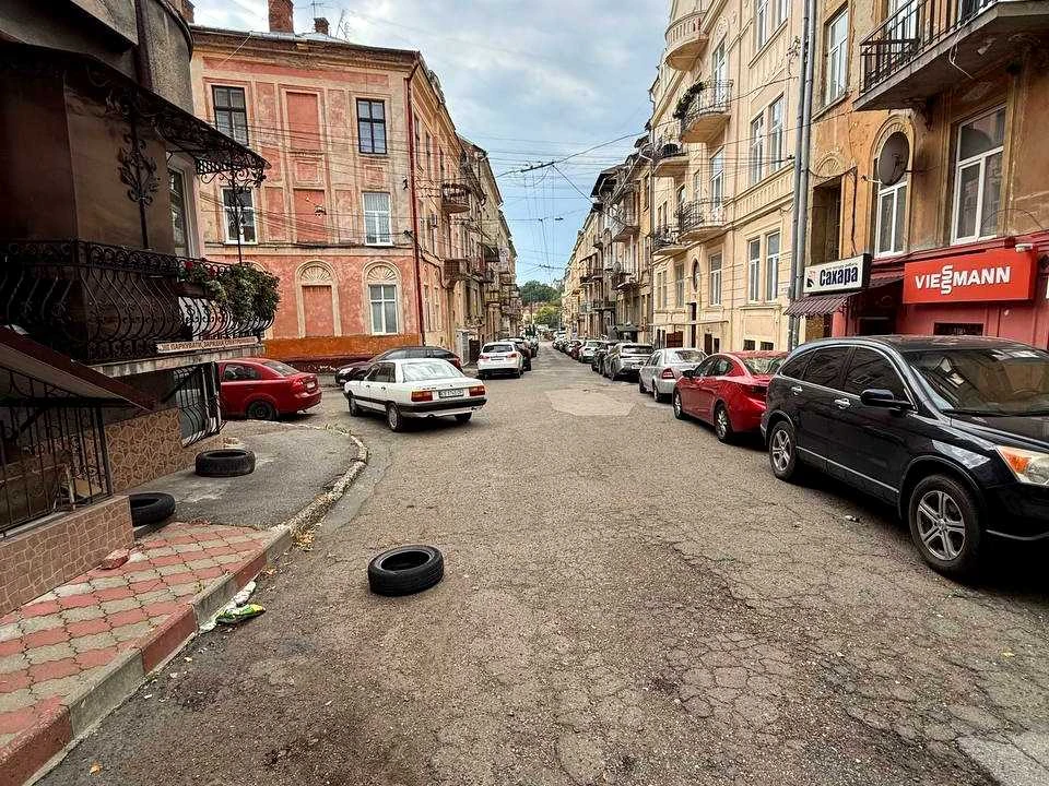 Квартира. Чернівці, Дюссельдорфська вул.