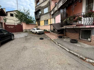 Квартира. Чернівці, Дюссельдорфська вул.
