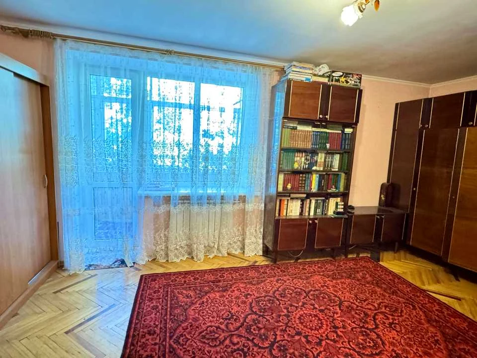Квартира. Чернівці, Луцька вул.
