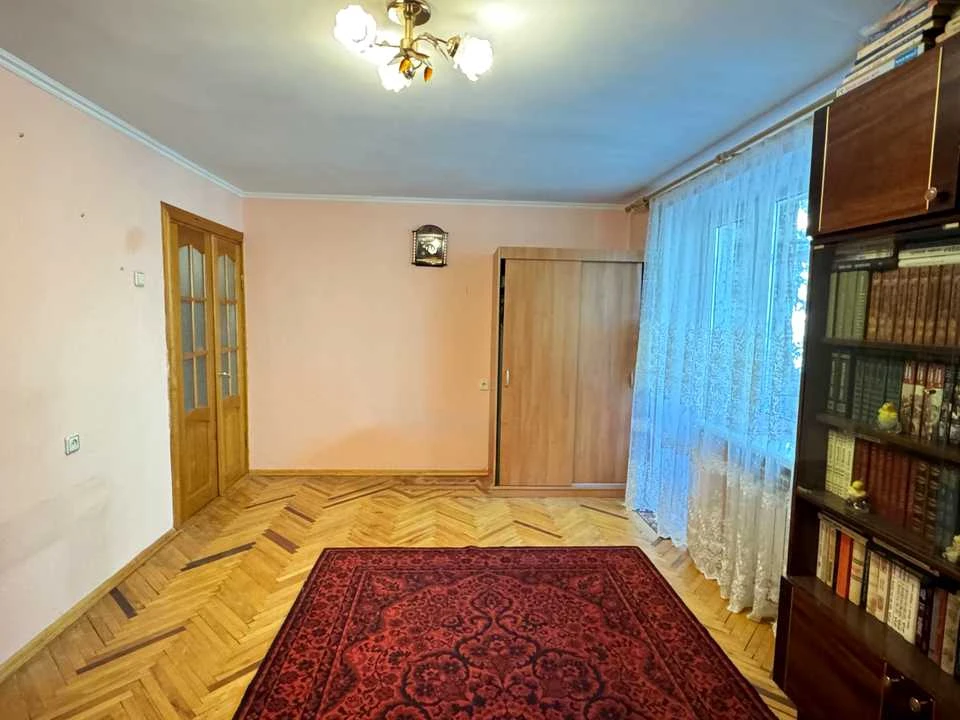 Квартира. Чернівці, Луцька вул.