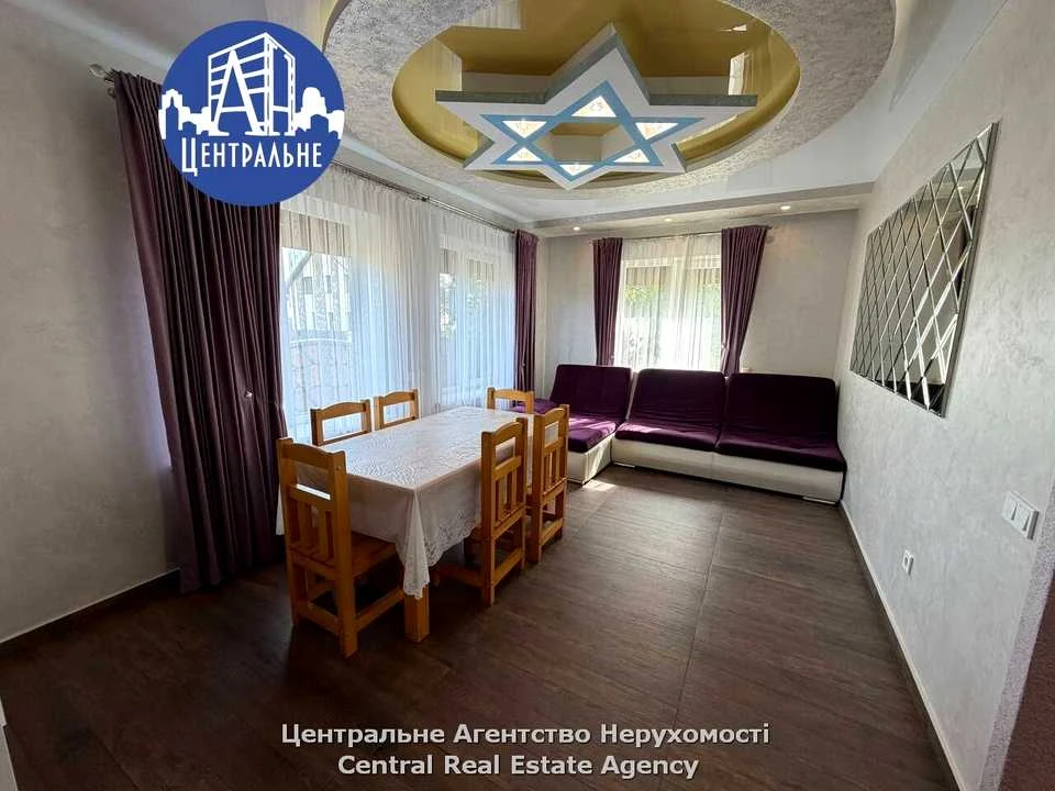 Будинок. Чернівці, Учительська вул.