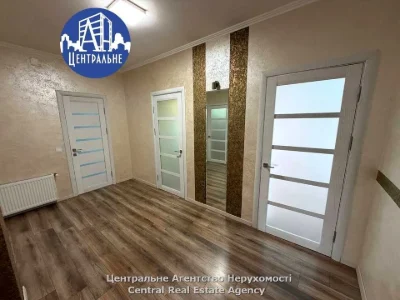 Будинок. Чернівці, Учительська вул.