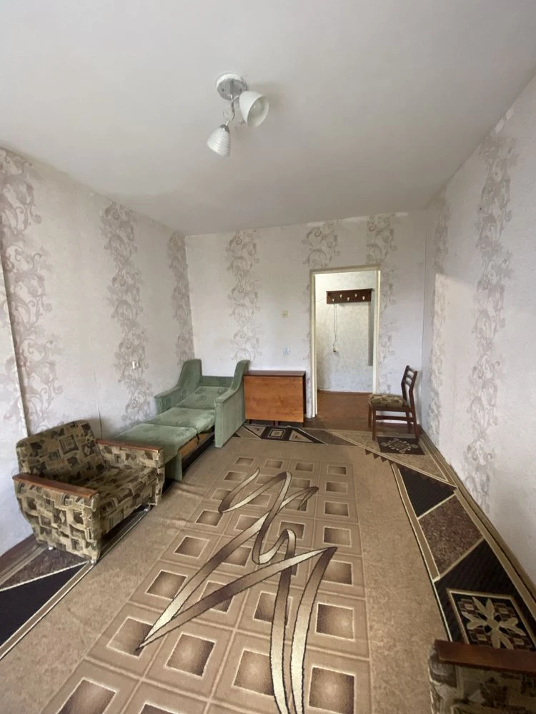 Продам 1 кім. 6/9 вул. Єськова