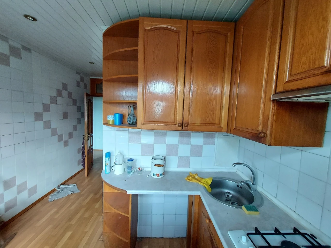 3-х ком.кв. 64.3 кв.м  пр.Аэрокосмический,49а. метро Спортив