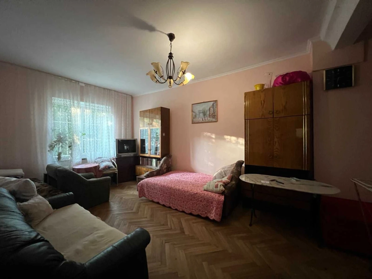 ПРОДАЖ! 2 км квартира! Вул. Острограцьких!