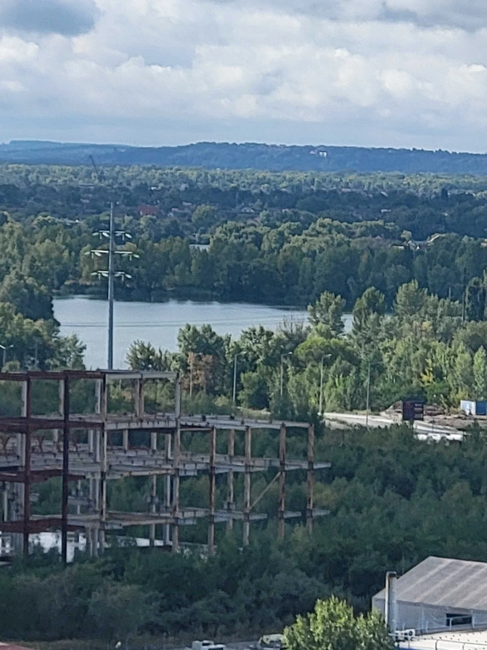 Продаж великої 1-но кімнатной квартири 42 м2 Соломії Крушель