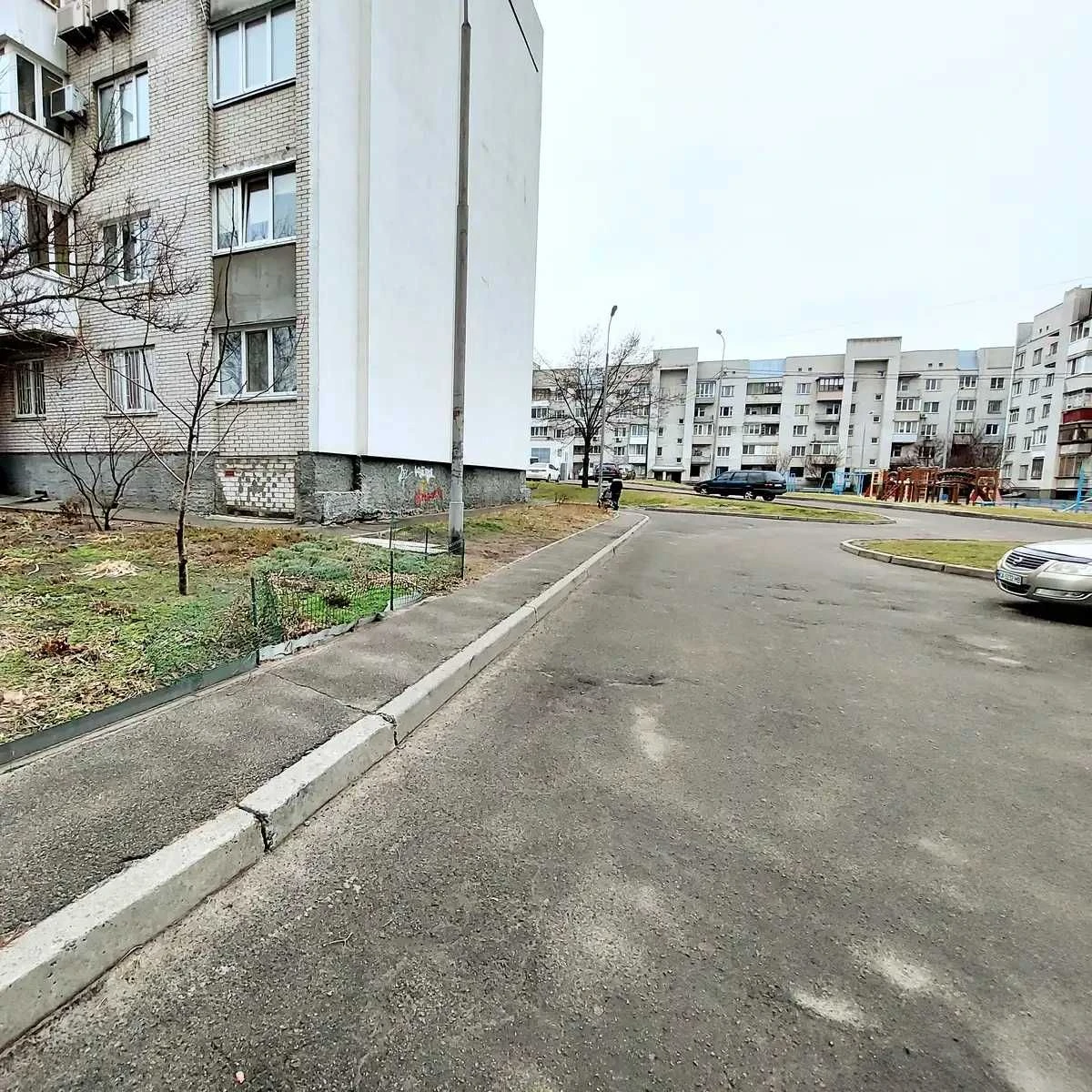 Продаж 3-кімнатної квартири на вул. Євгена Харченка, 65