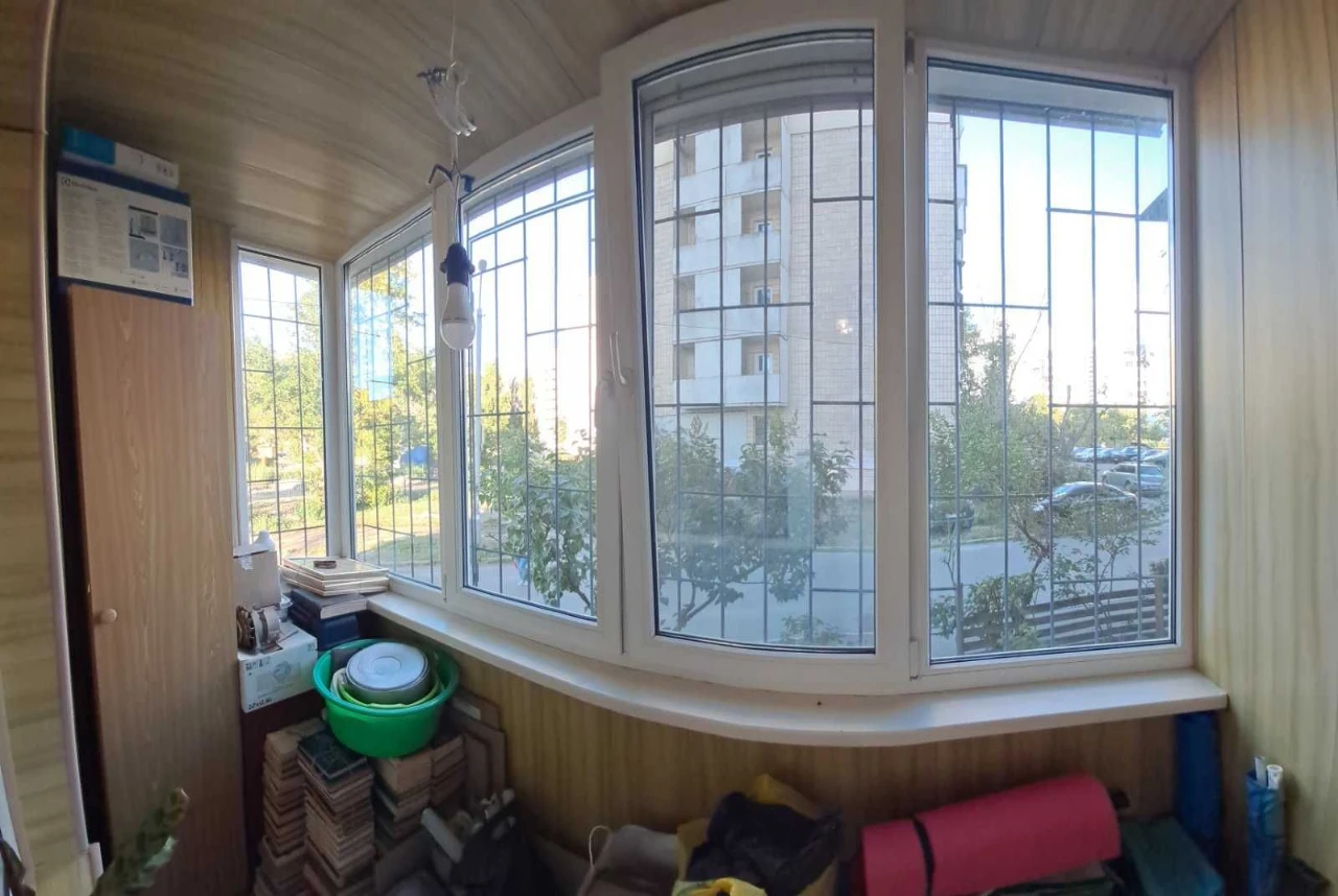 Продам 3 кімнатну квартиру на вул. Вербицького 11