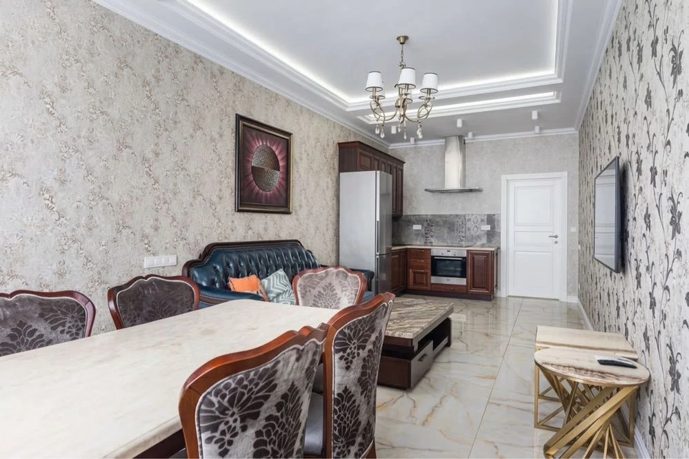 Продаж / Квартира  Київ, Печерський район, вул. Коновальця Є