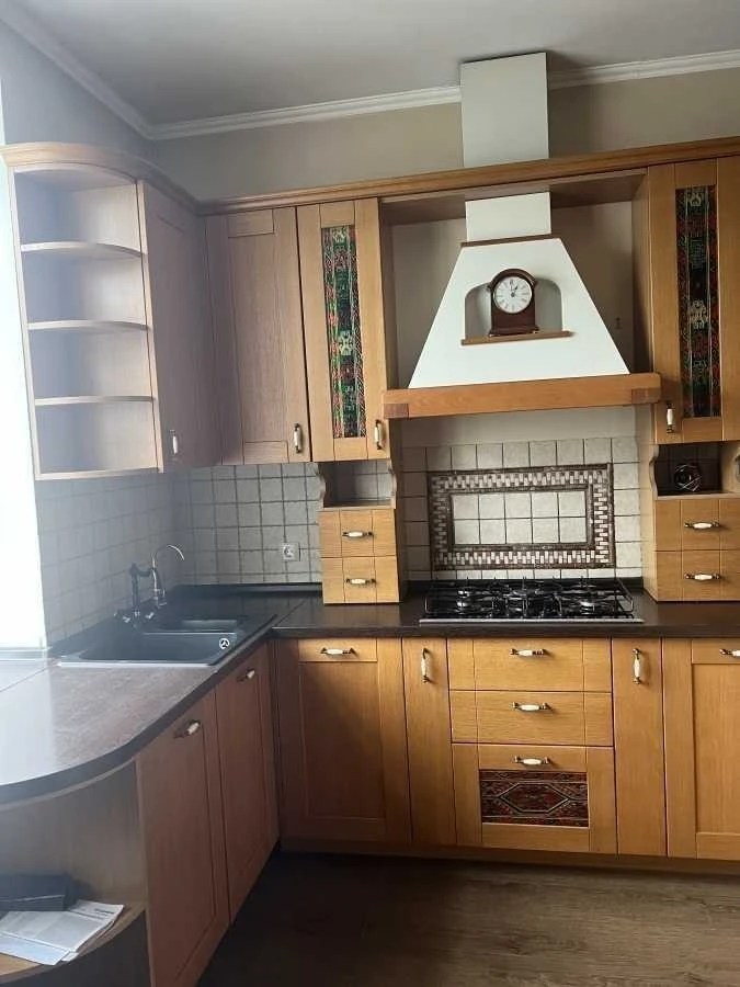 Sale of a 3-room apartment 73 m², Valery Lobanovskyi about