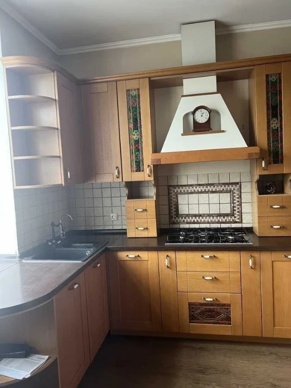 Sale of a 3-room apartment 73 m², Valery Lobanovskyi about