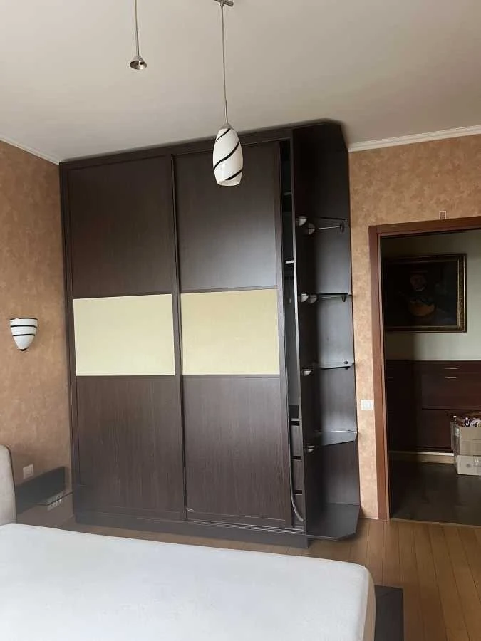 Sale of a 3-room apartment 73 m², Valery Lobanovskyi about