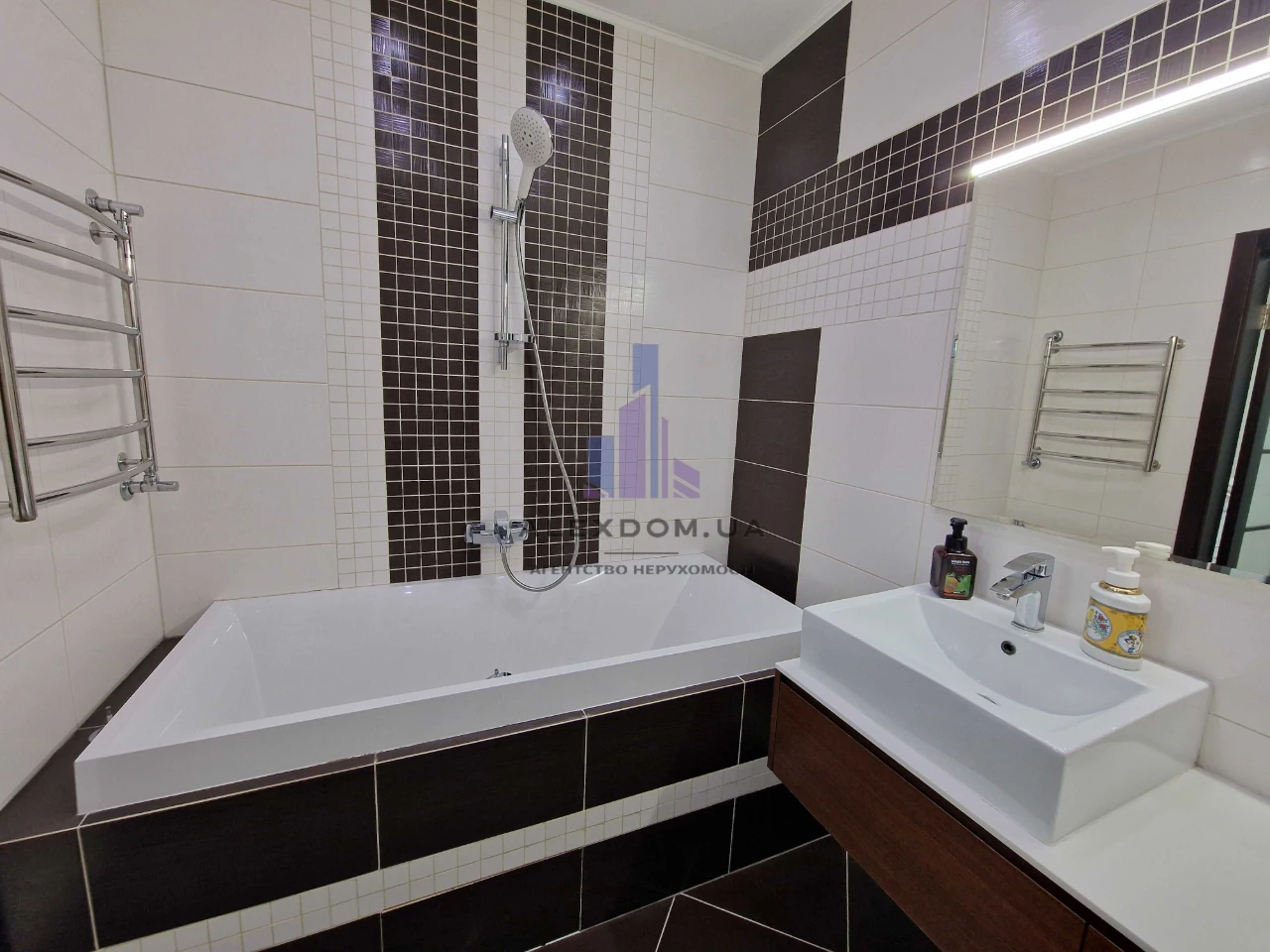 Продаж 1к кв 52м2, ЖК Стародарницький, Харківське шосе 17А Г