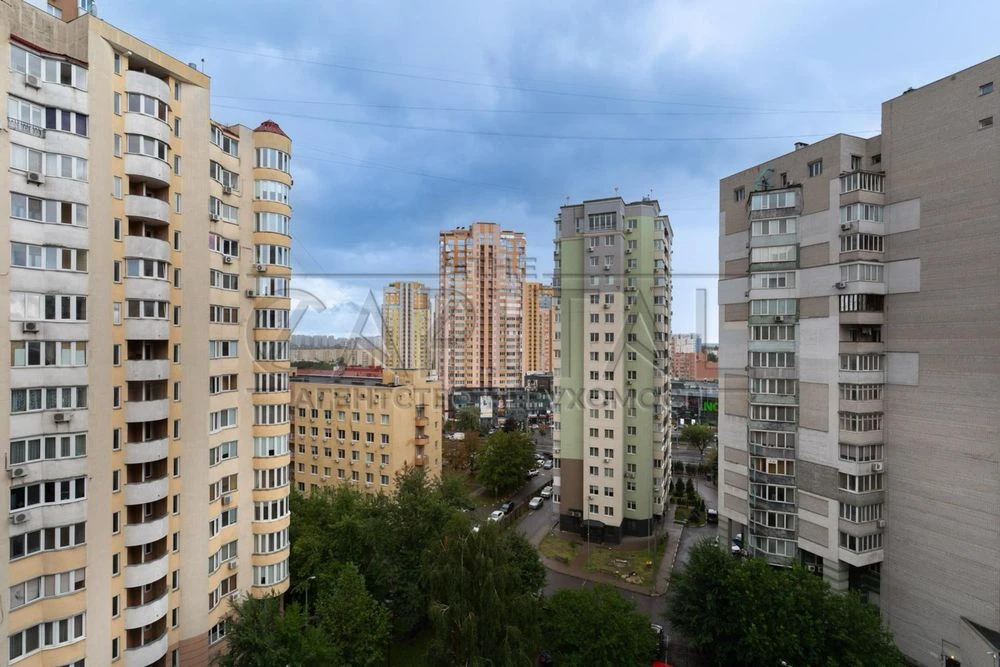 Продаж 1к Токарева(Вузівська)5, будинок 2000р, держ. Програм