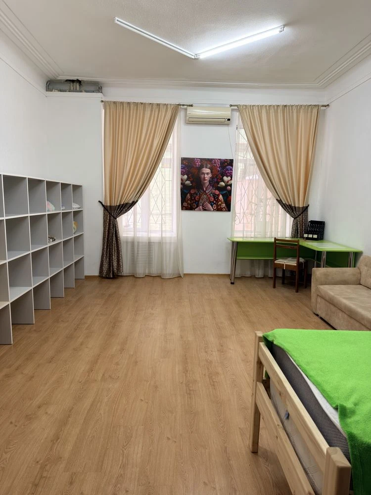 Продаж 3к квартири, вул. Шота Руставелі, 20-Б, 95,3 кв.м.