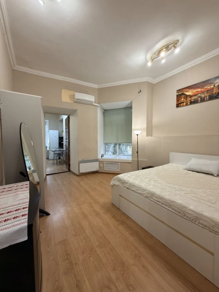 Продаж 3к квартири, вул. Шота Руставелі, 20-Б, 95,3 кв.м.