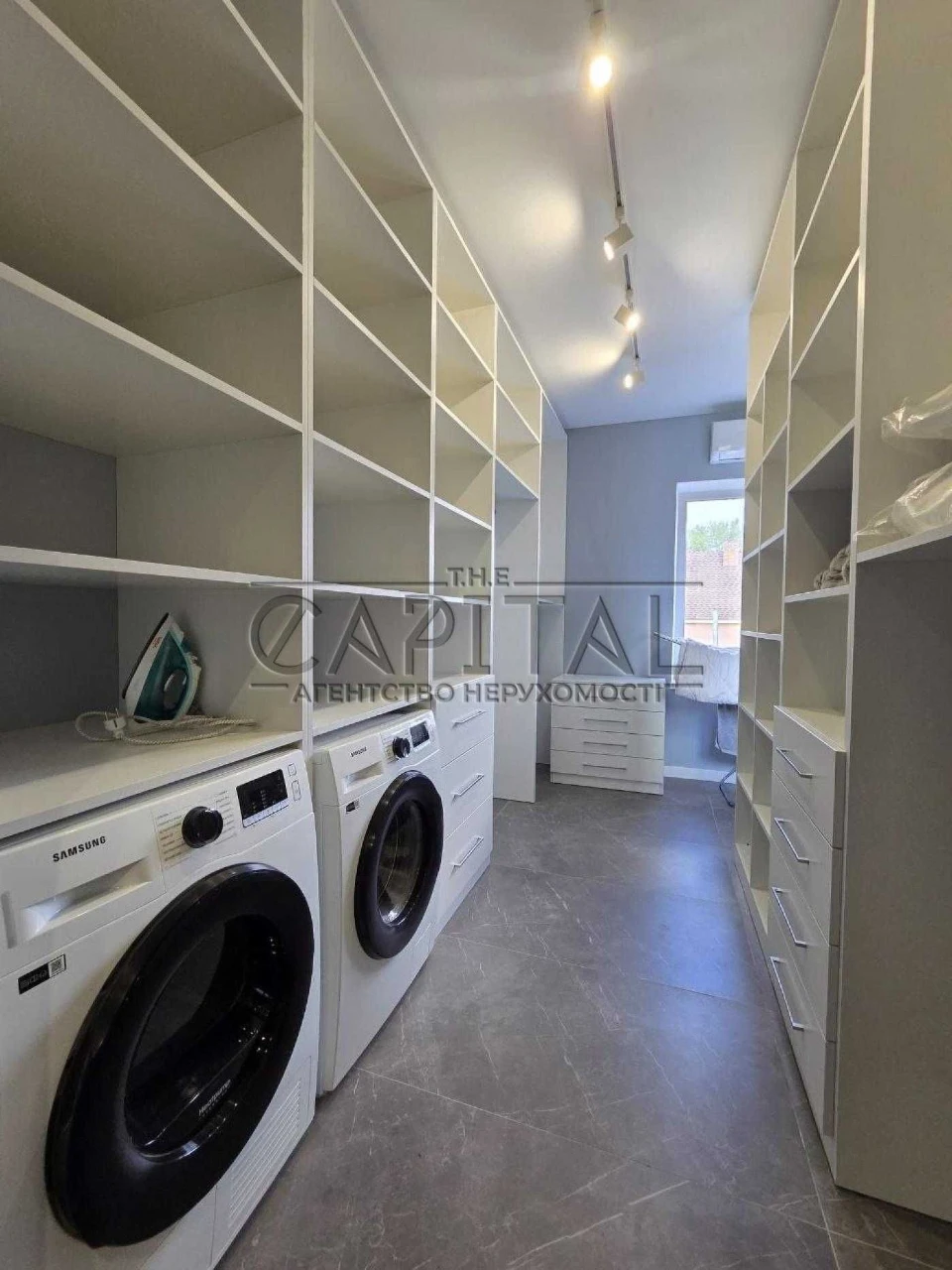 Продаж/Будинок/420м2/Київ/Дарницький
