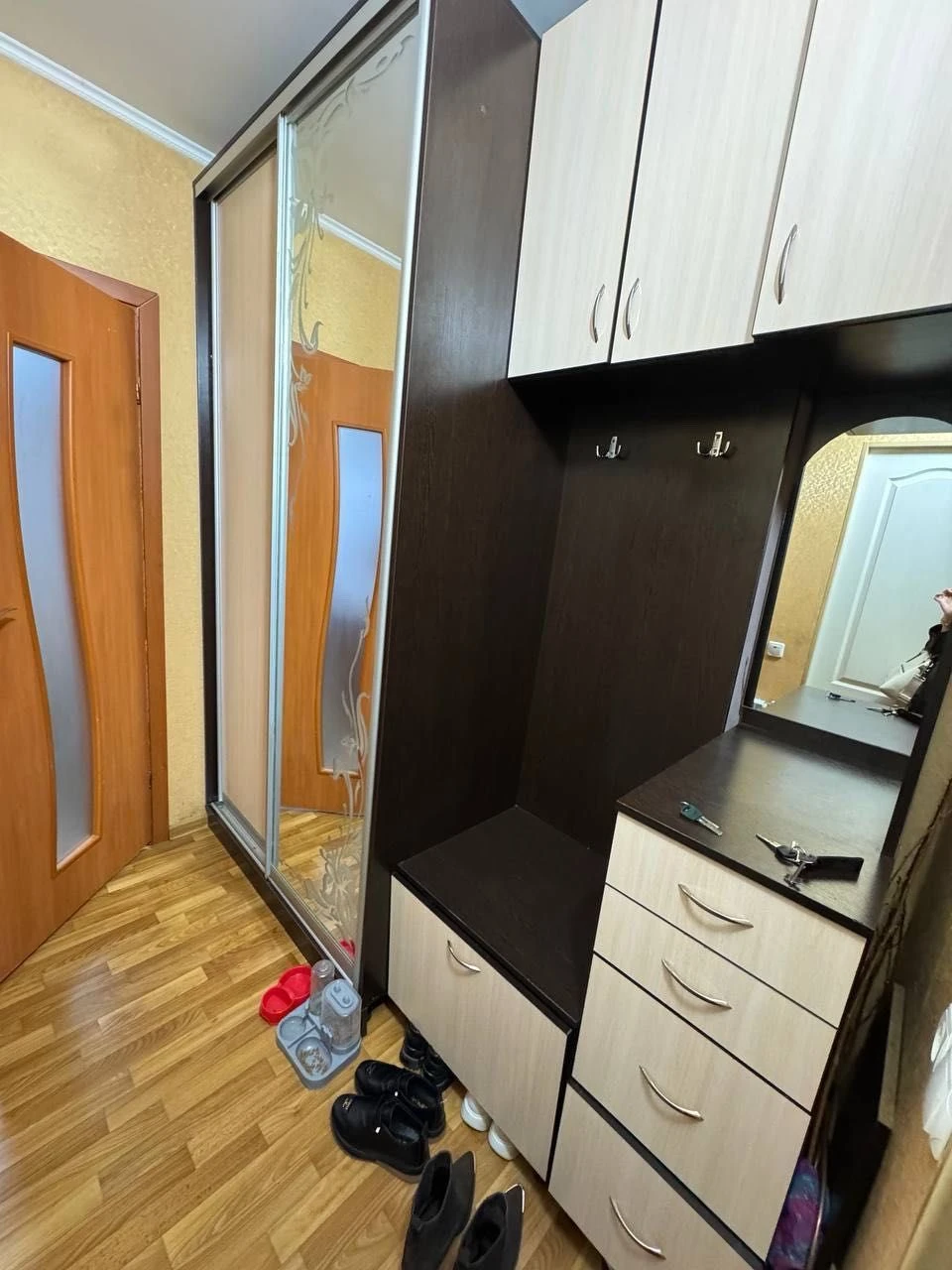 Продам двокімнатну квартиру по вулиці. Пересопницька 134 а 3