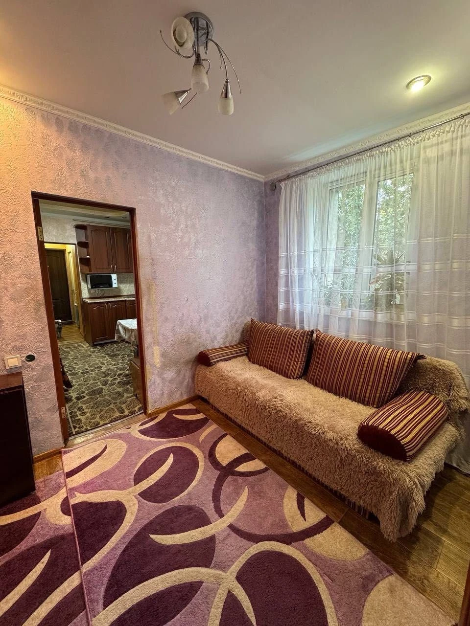 Продам двокімнатну квартиру по вулиці. Пересопницька 134 а 3