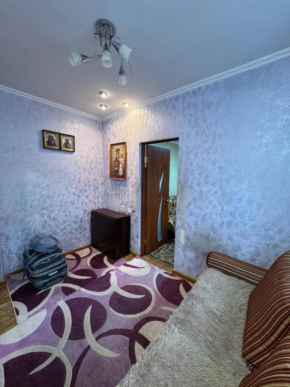 Продам двокімнатну квартиру по вулиці. Пересопницька 134 а 3