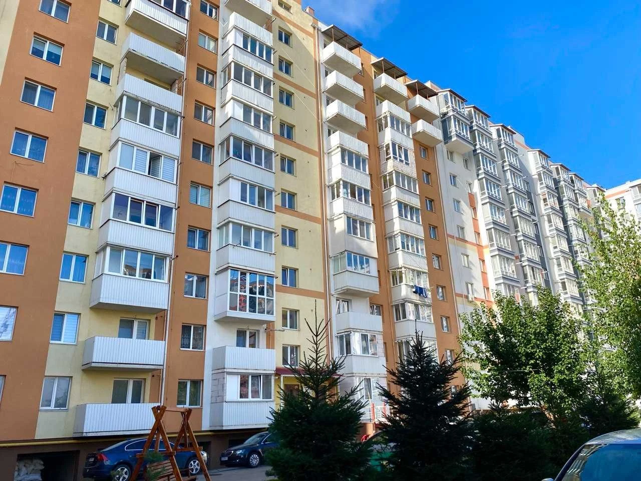 Продам квартиру в районі Чайки новобудова