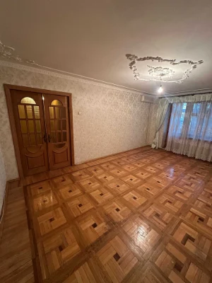 Тникімнатна Квартира в Центрі міста