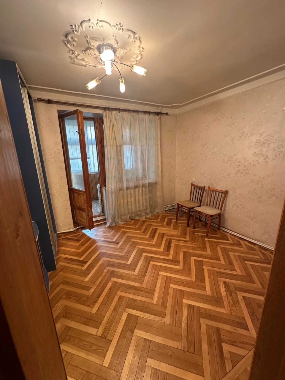 Тникімнатна Квартира в Центрі міста