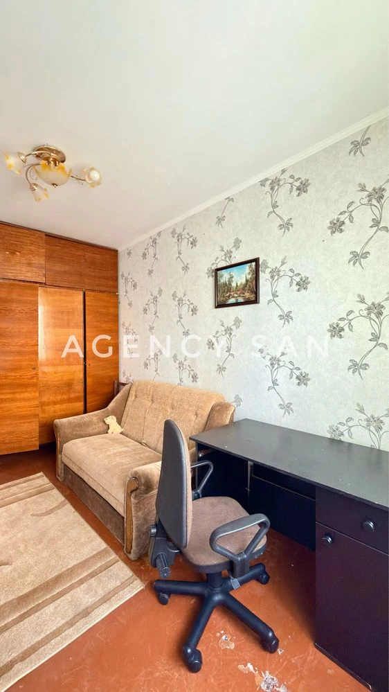Продам  3к квартиру вул. СКД