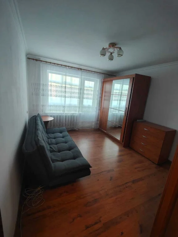 Продам 1 кімнатну квартиру по вул. Кравчука