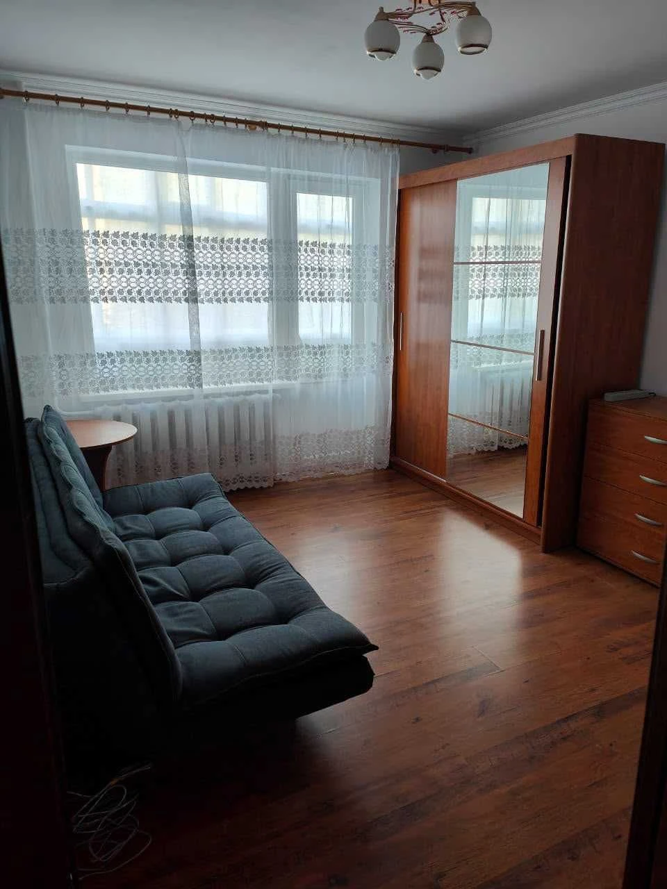 Продам 1 кімнатну квартиру по вул. Кравчука