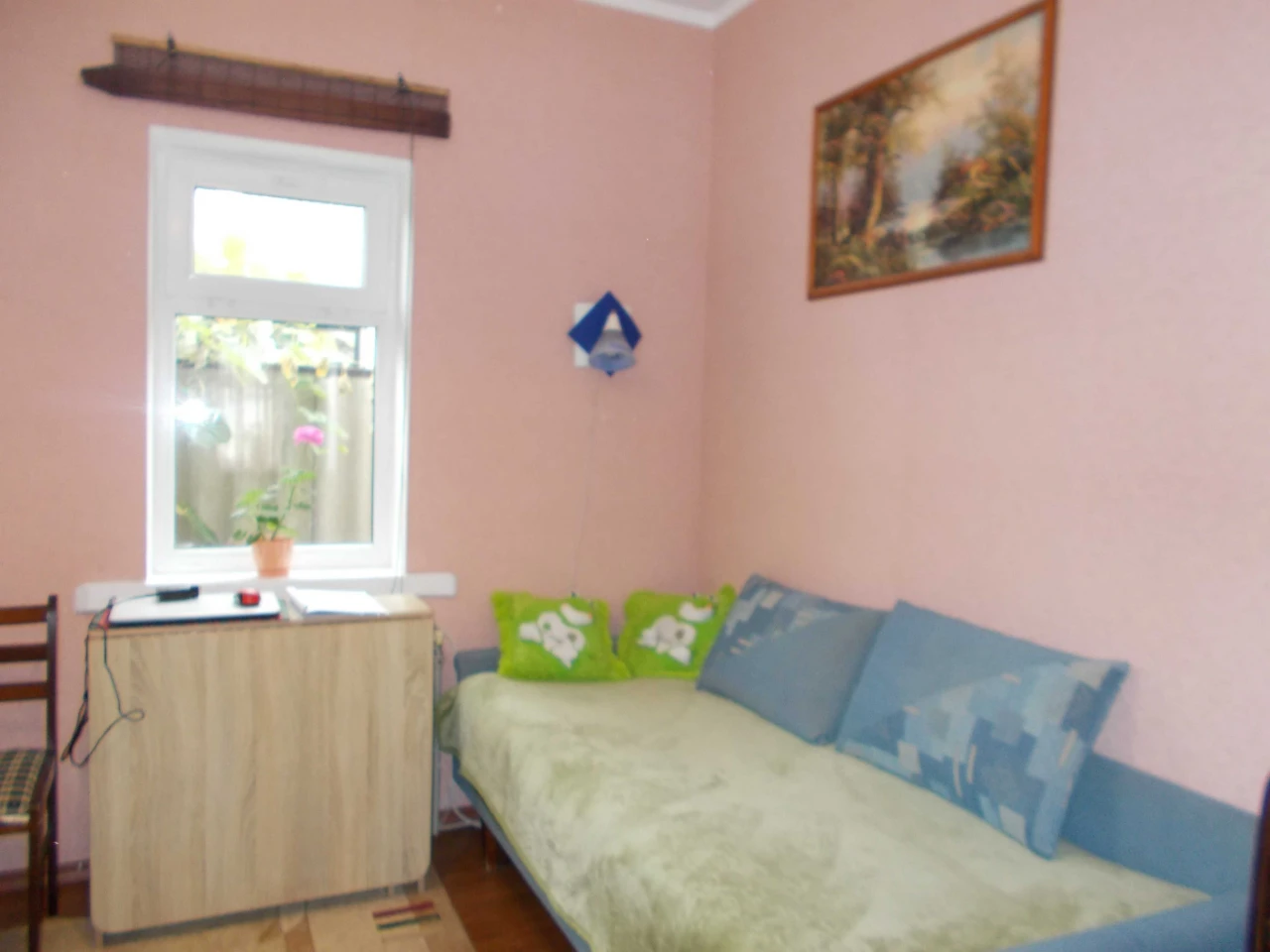 Продам будинок 70 м2 + 6,5 сот приват зем ділянка + 2 гаражі
