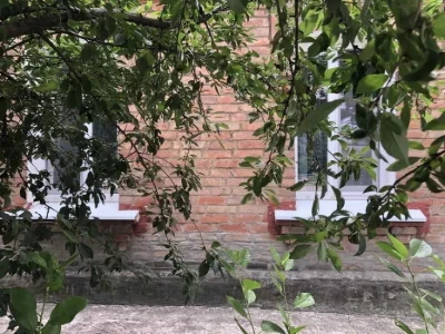 продам 2 квартиру в загальному дворі
