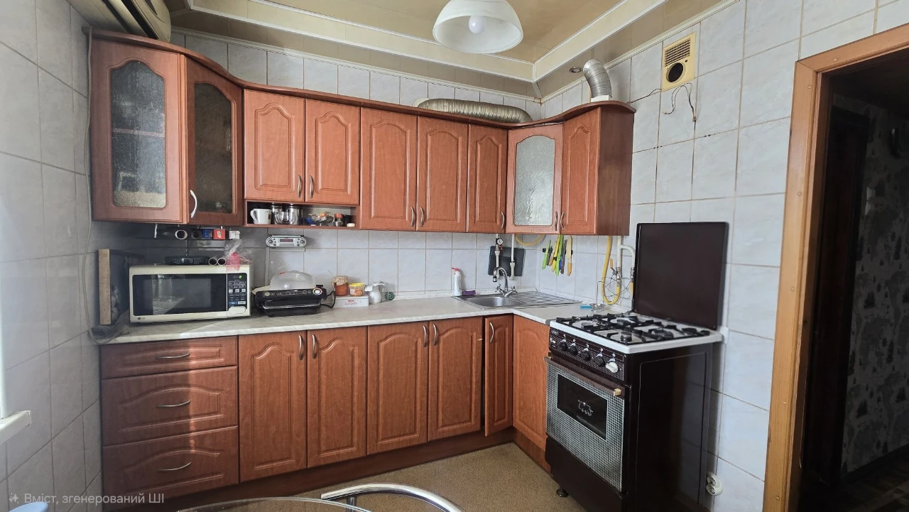 Продаж 3к ЦЕНТР закритий двір