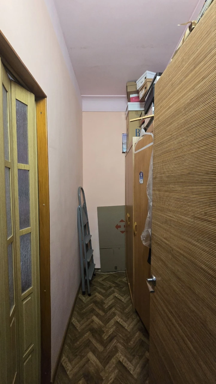 Продаж 3к ЦЕНТР закритий двір