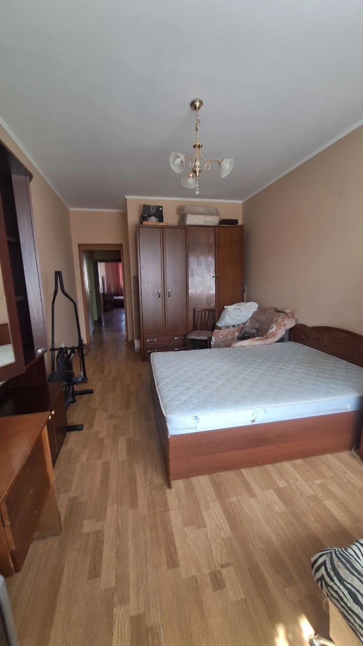 Продаж Трьох кім.квартири на проспекті Незалежності.