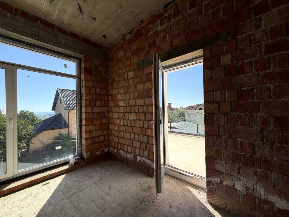 Будинок. Чернівці, Романця