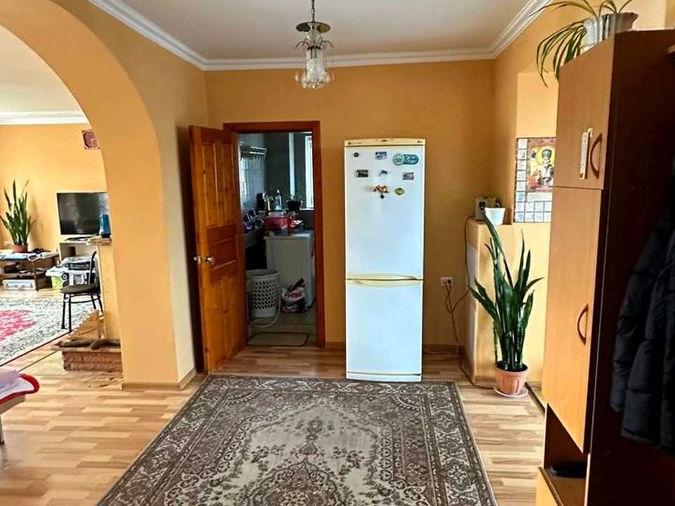 Будинок. Чернівці, Горіхівська вул.