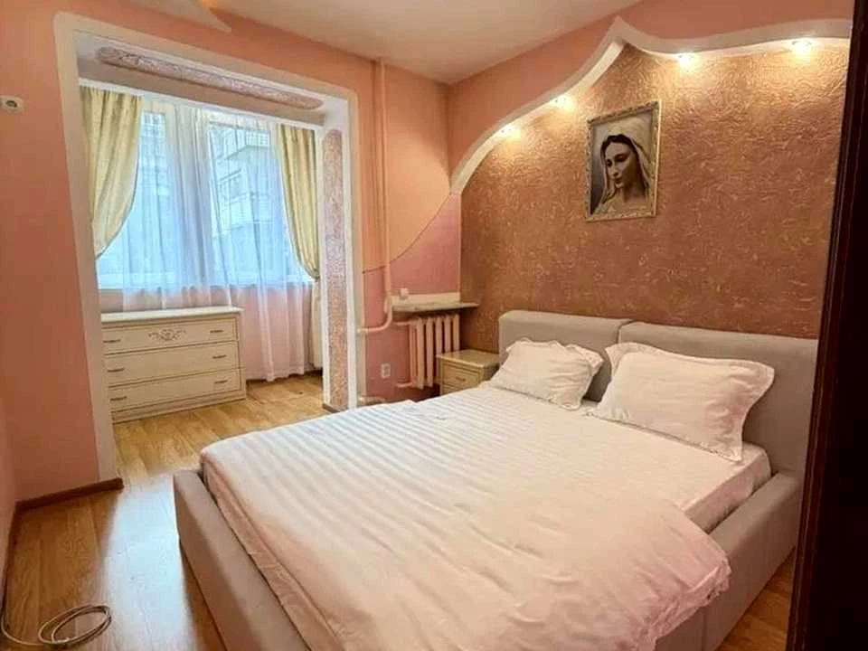 Квартира. Львів, Мазепи вул.