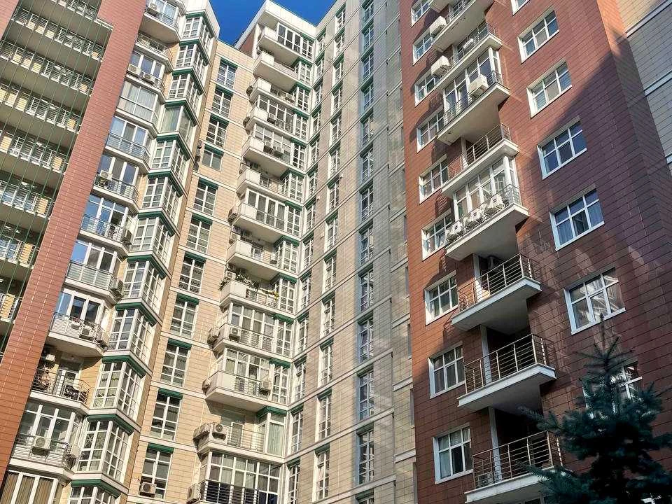 Квартира. Київ, Василя Тютюнника вул.